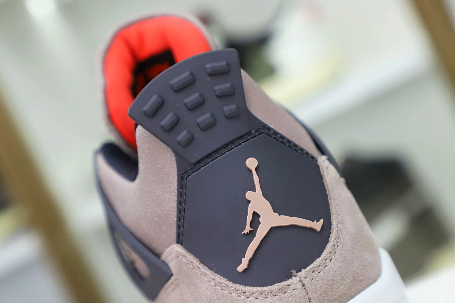 JORDAN HAZE' 'TAUPE AIR RETRO 4 0215